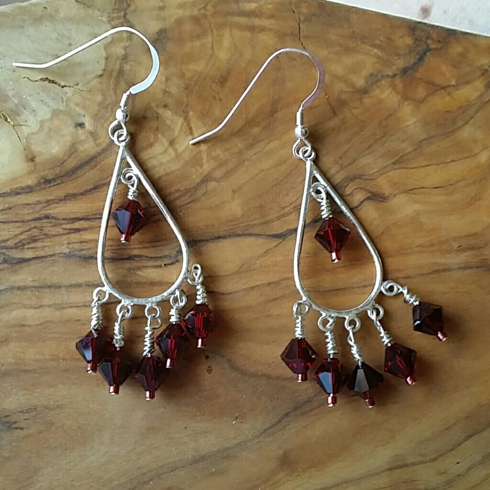 NWOT Garnet Teardrop Earrings
